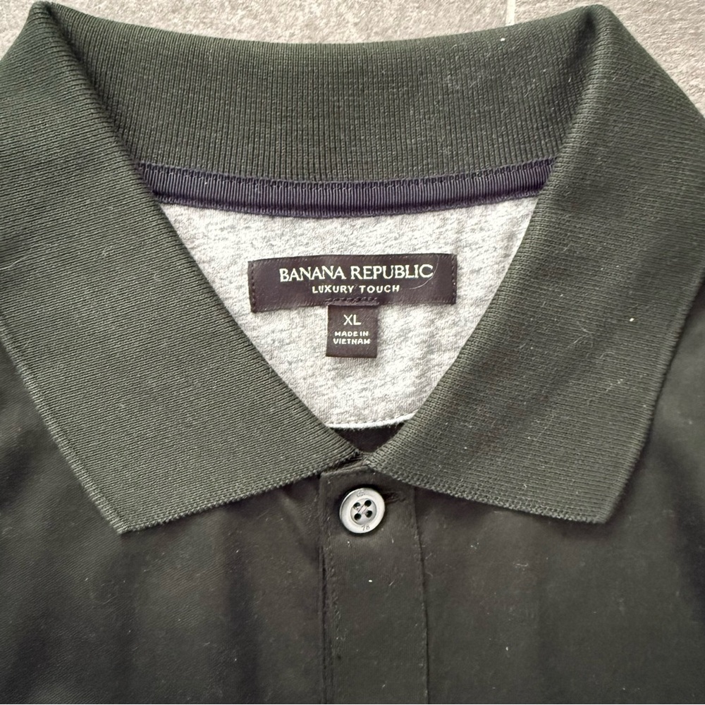 Banana Republic Men's Black Polo Shirt